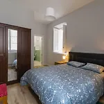 Casa Carre 1893 아파트